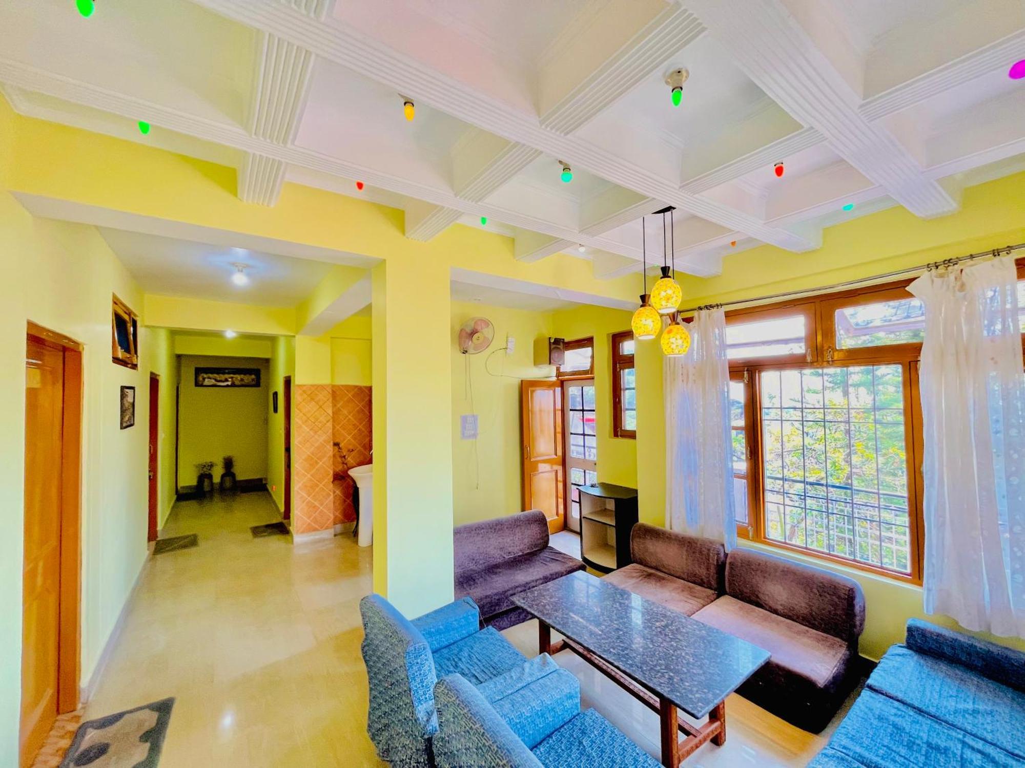 Grand View Lodge And Restaurant ดารัมซาลา ภายนอก รูปภาพ