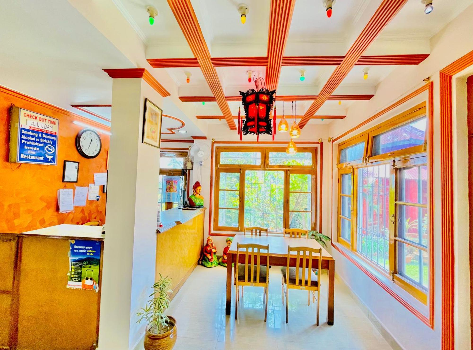 Grand View Lodge And Restaurant ดารัมซาลา ภายนอก รูปภาพ