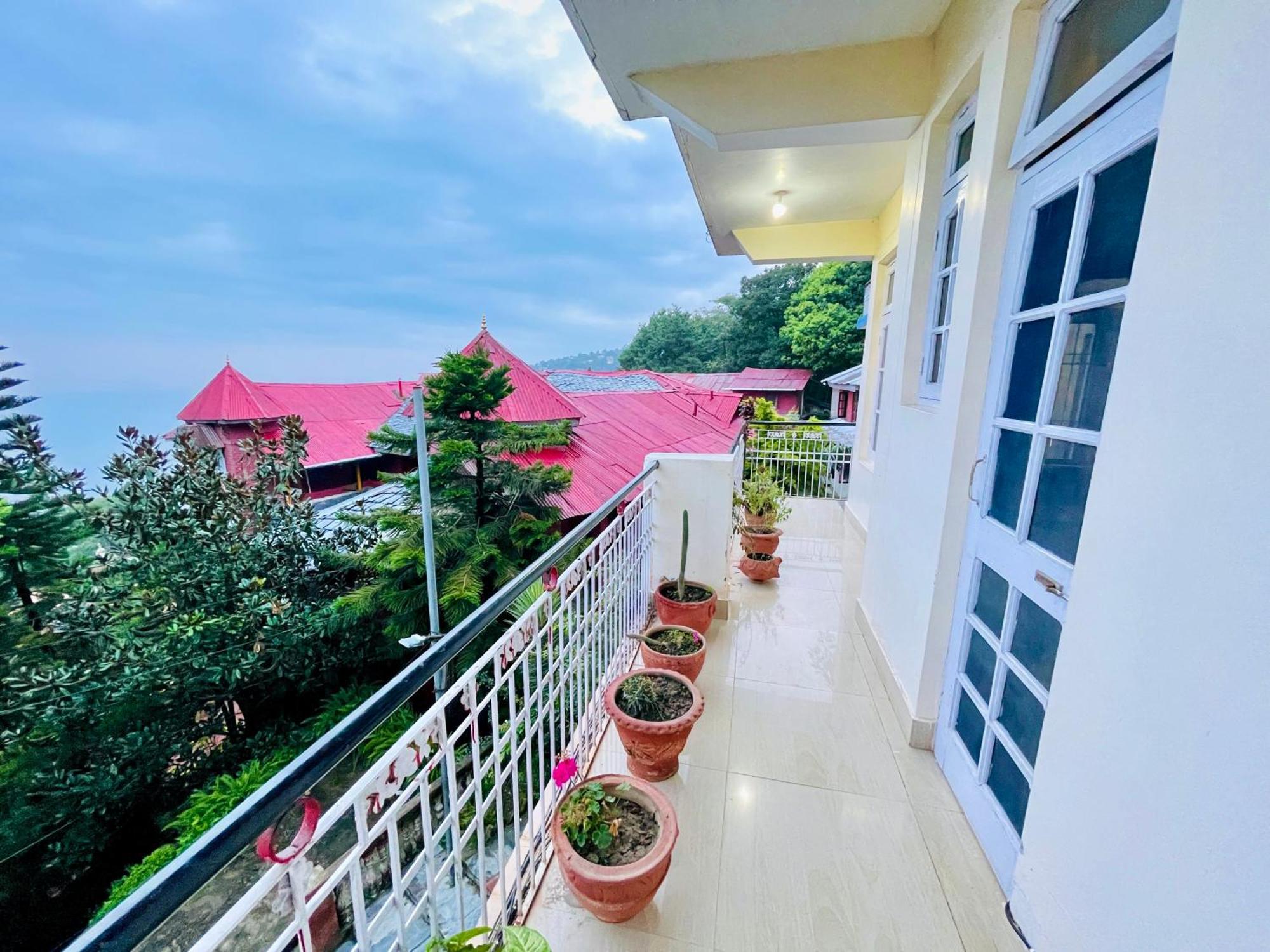 Grand View Lodge And Restaurant ดารัมซาลา ภายนอก รูปภาพ