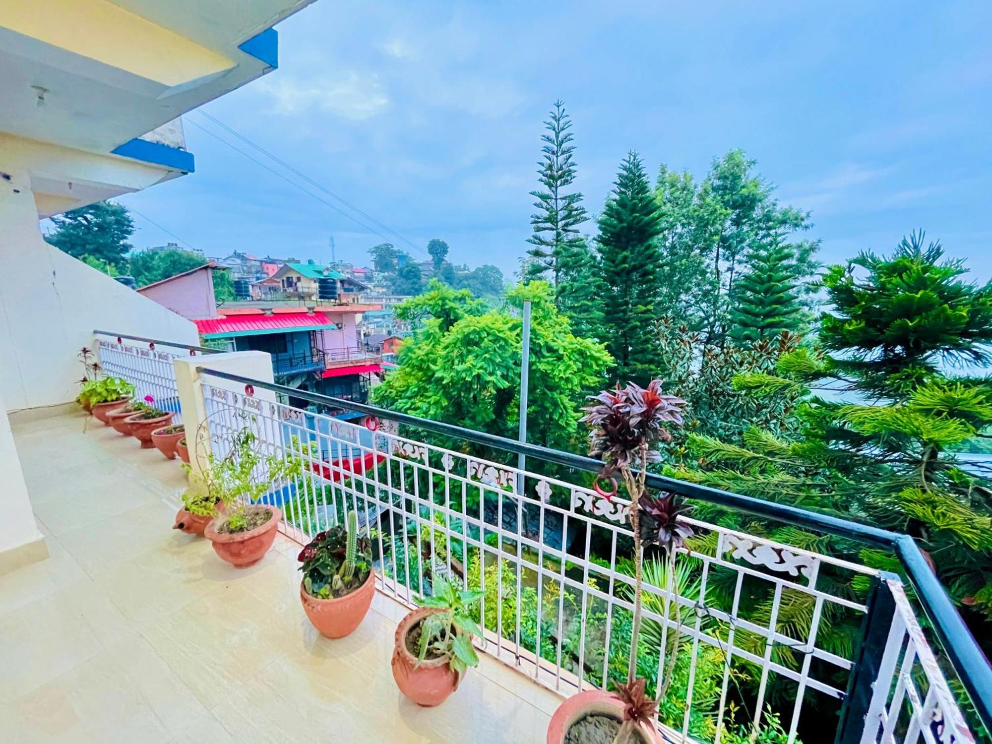 Grand View Lodge And Restaurant ดารัมซาลา ภายนอก รูปภาพ